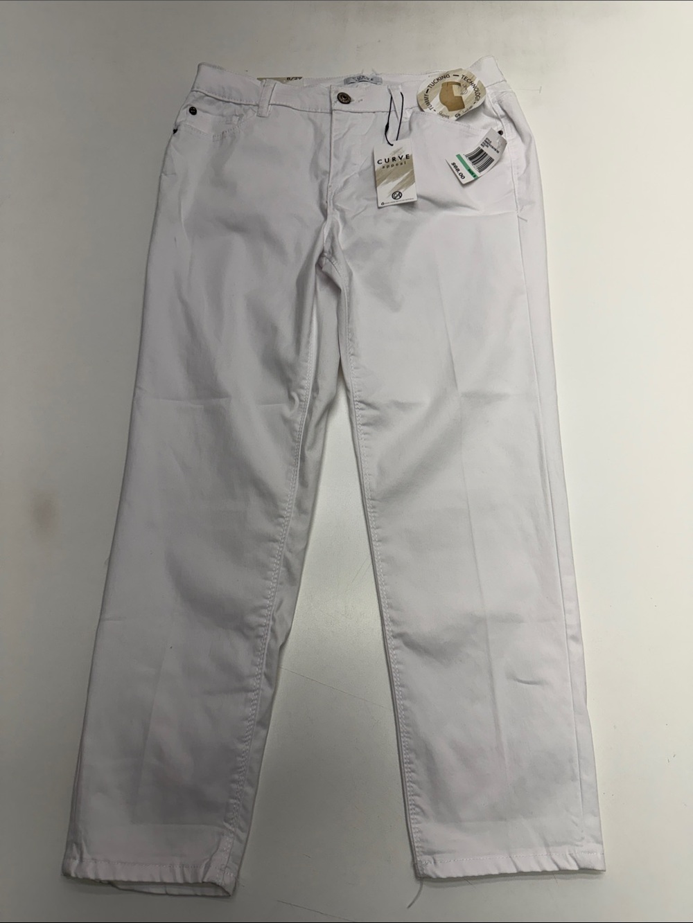 CURVE APPEAL Women’s 8 / 29 White Crop Jean Pant